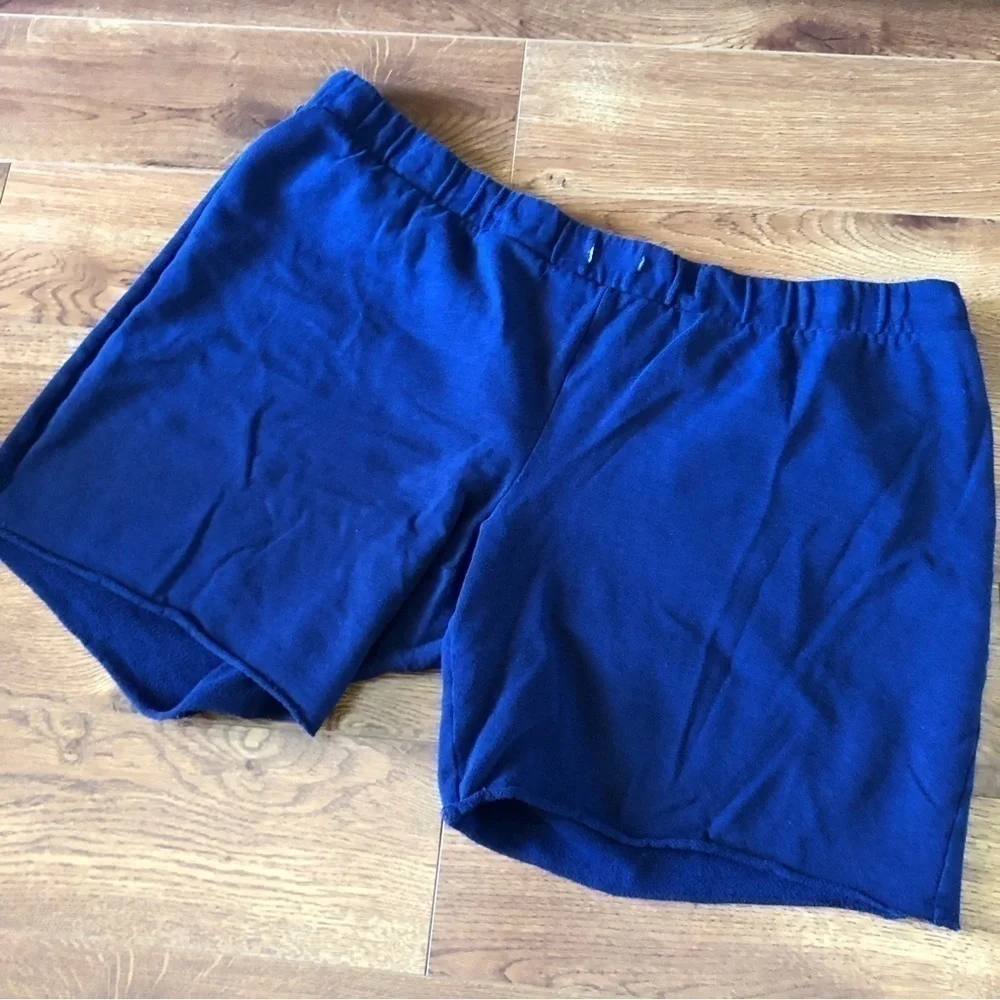 No Boundaries navy sweatshorts in size XL Juniors - Picture 2 of 4